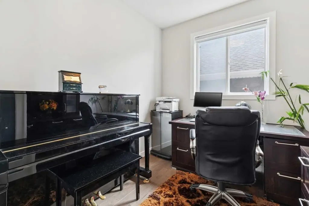 176 Cranarch Crescent SE Calgary AB T3M 2J2
