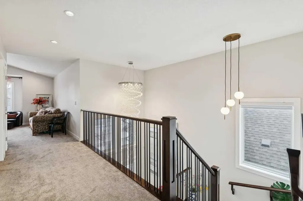 176 Cranarch Crescent SE Calgary AB T3M 2J2