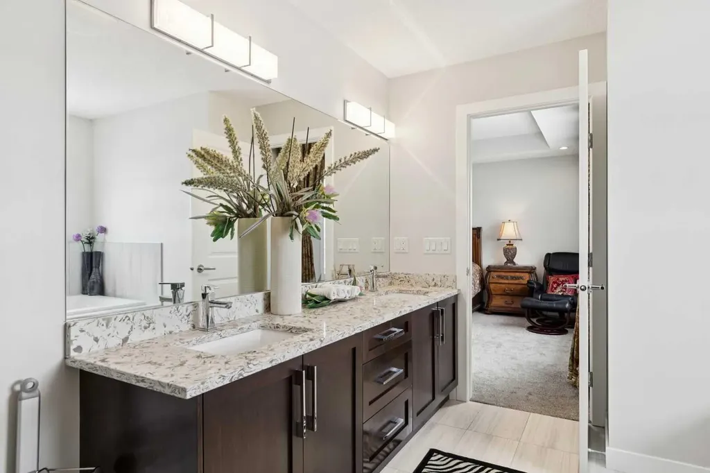 176 Cranarch Crescent SE Calgary AB T3M 2J2