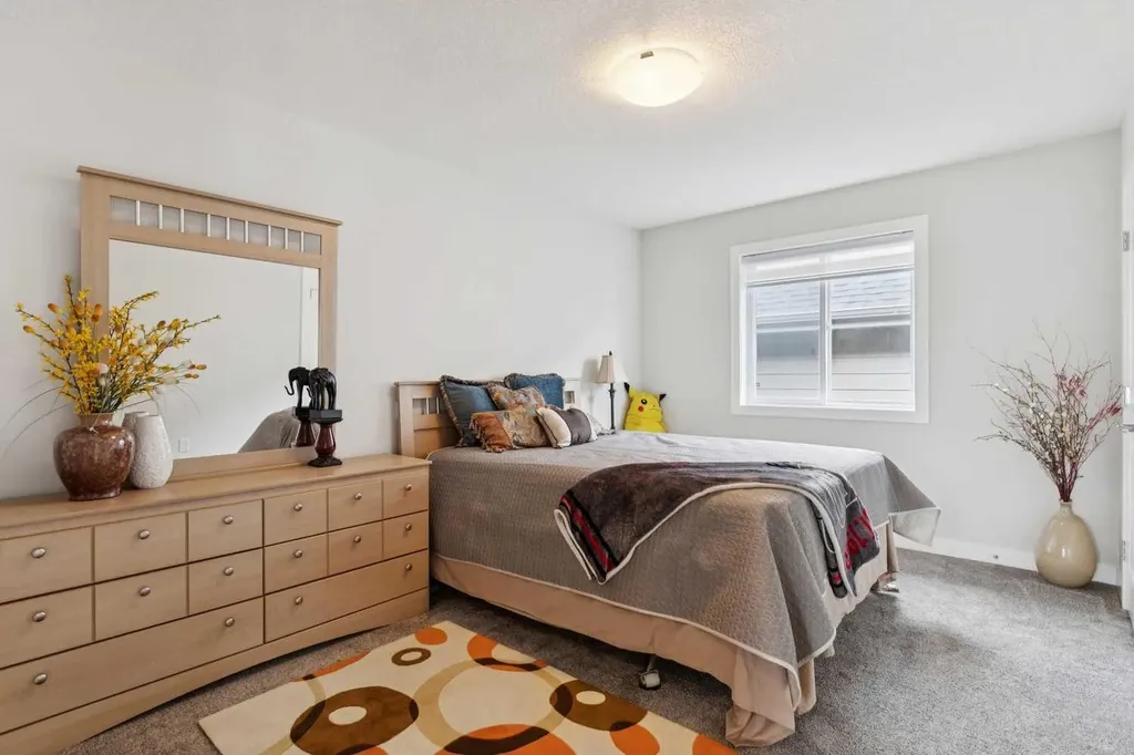 176 Cranarch Crescent SE Calgary AB T3M 2J2