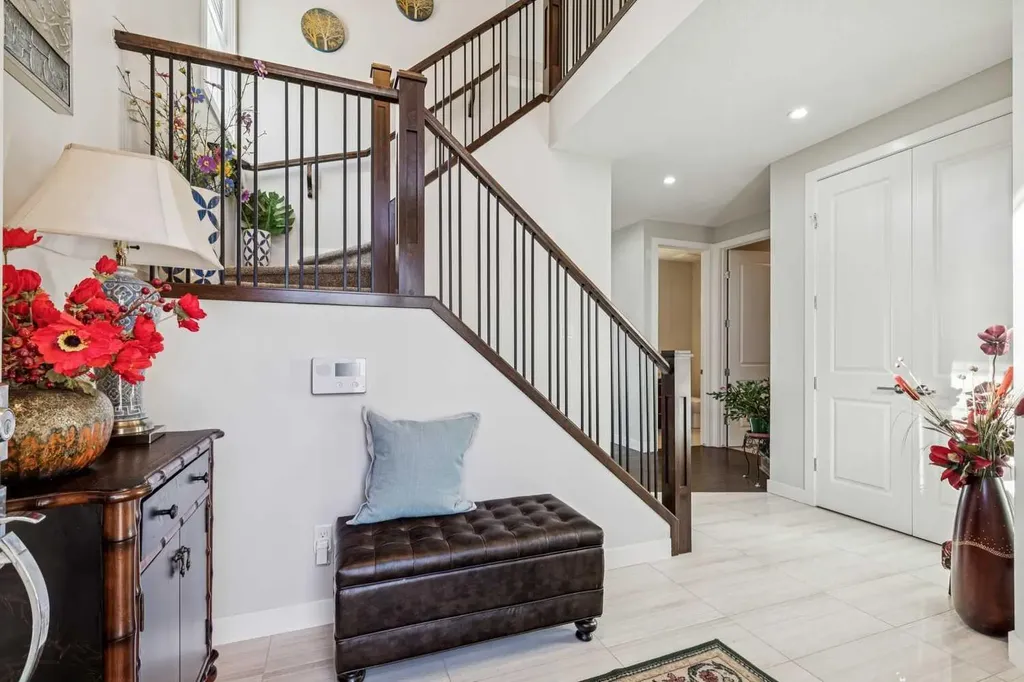 176 Cranarch Crescent SE Calgary AB T3M 2J2