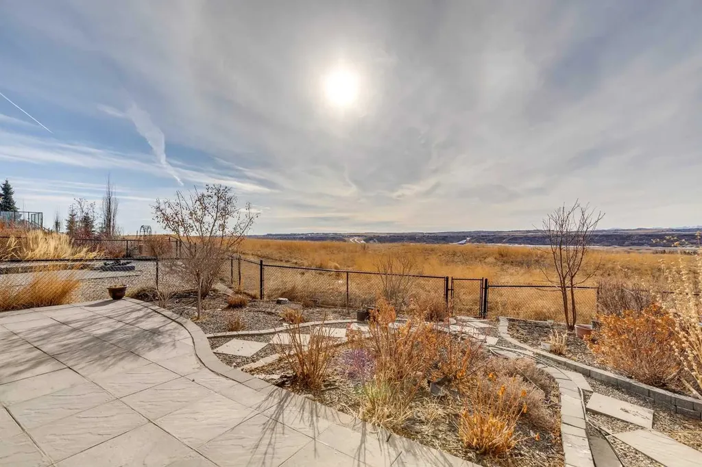176 Cranarch Crescent SE Calgary AB T3M 2J2