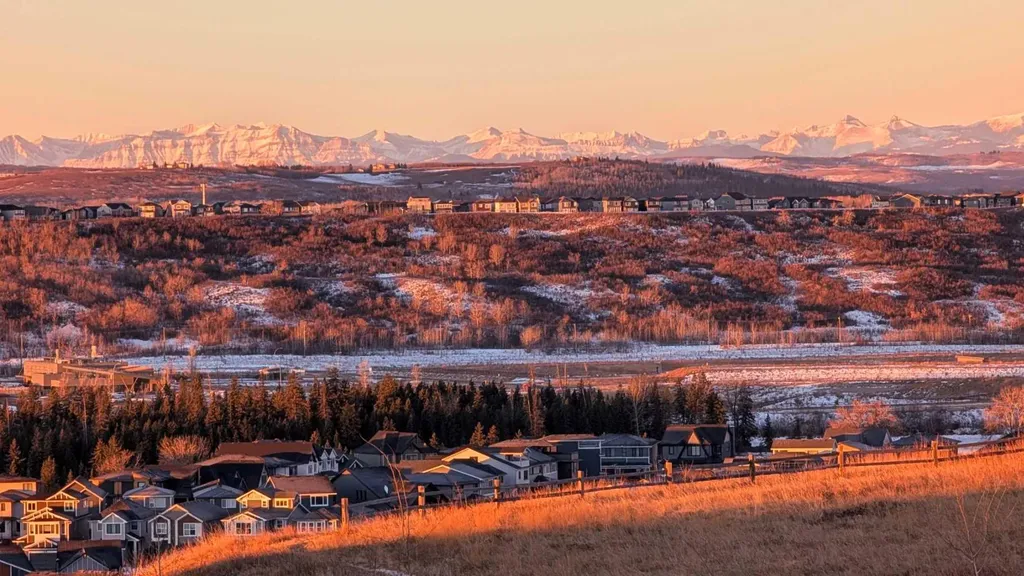 176 Cranarch Crescent SE Calgary AB T3M 2J2