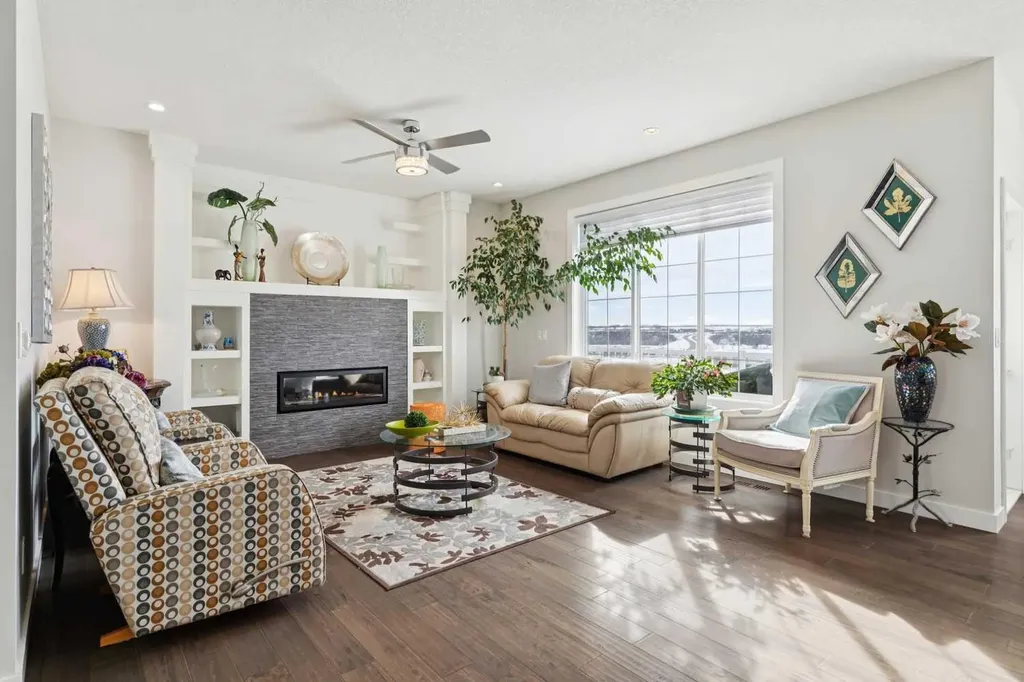 176 Cranarch Crescent SE Calgary AB T3M 2J2