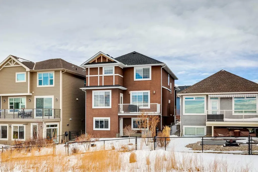 176 Cranarch Crescent SE Calgary AB T3M 2J2