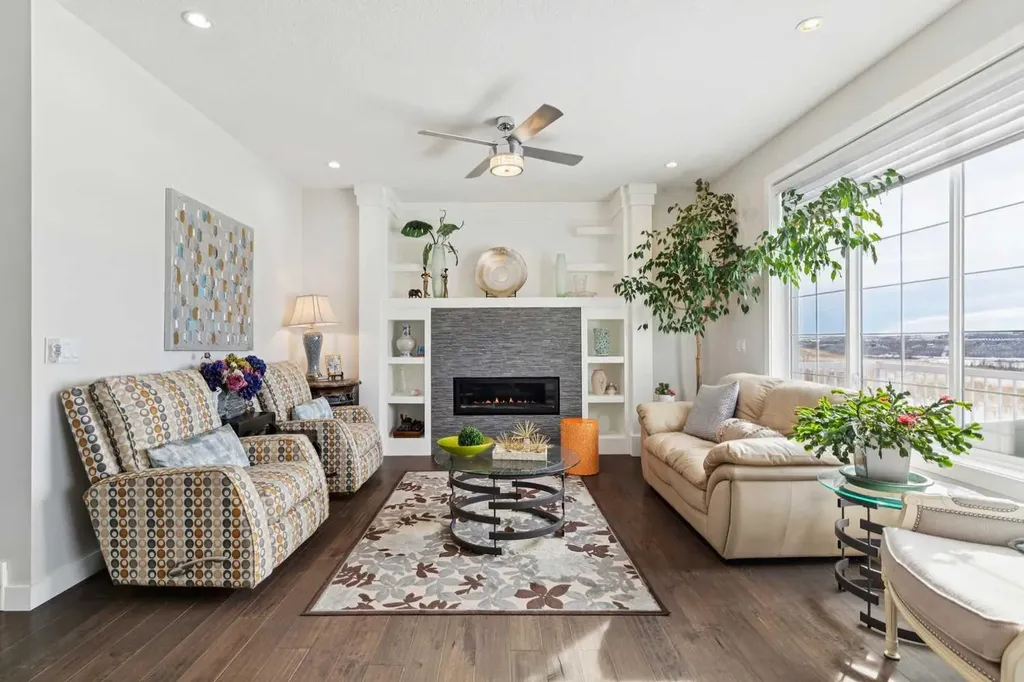 176 Cranarch Crescent SE Calgary AB T3M 2J2