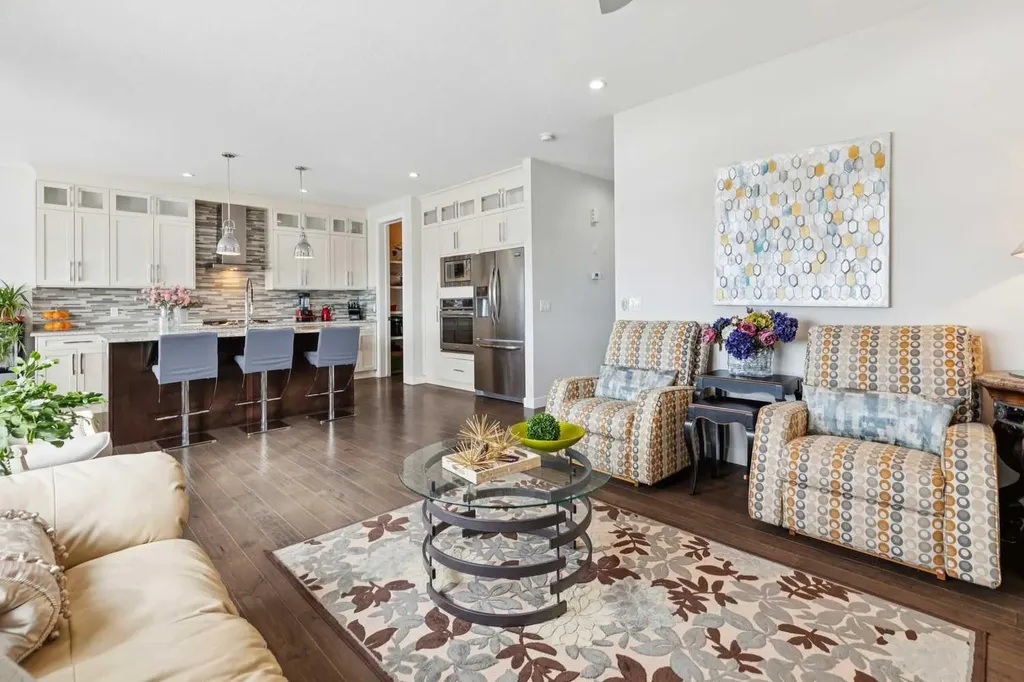 176 Cranarch Crescent SE Calgary AB T3M 2J2