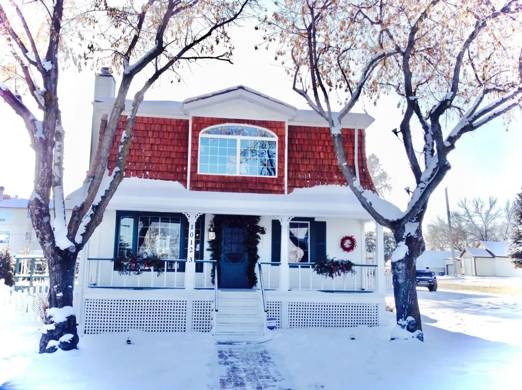10123 Churchill Drive Lac La Biche AB T0A 2C0