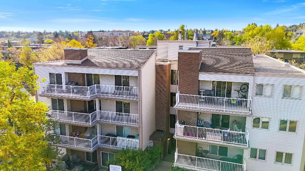 1625 14 Avenue SW Calgary AB T3C 0W6
