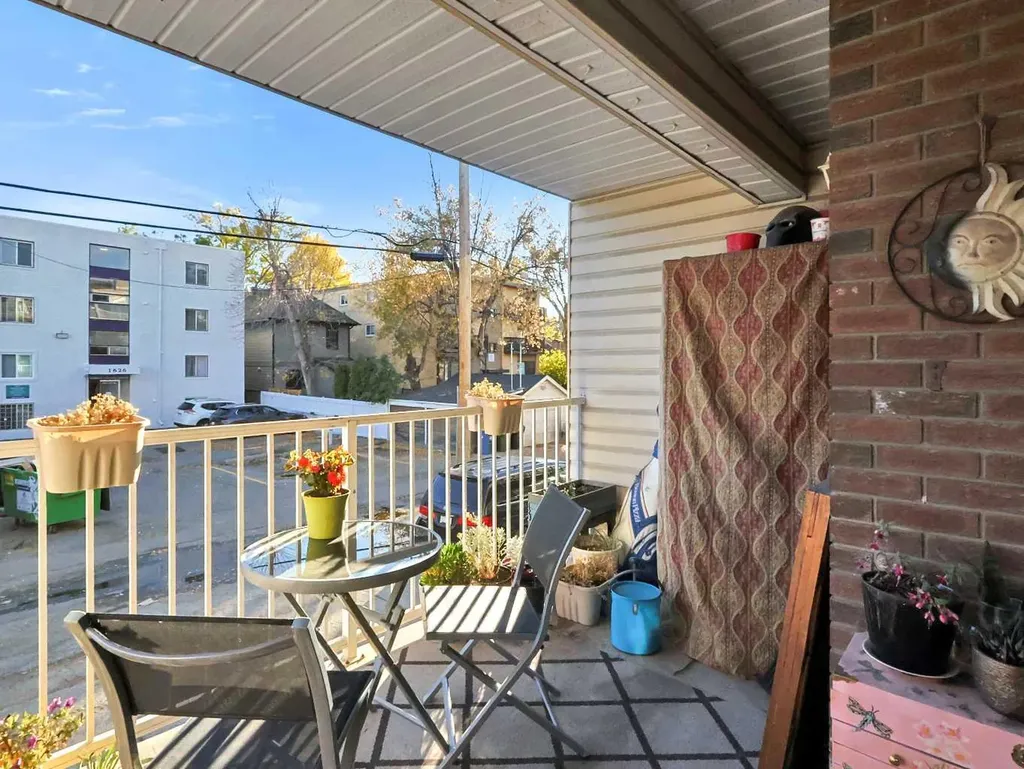 1625 14 Avenue SW Calgary AB T3C 0W6