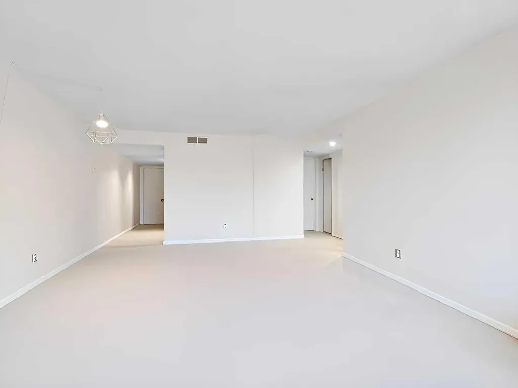 1625 14 Avenue SW Calgary AB T3C 0W6