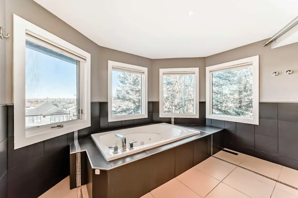 1396 Shawnee Road SW Calgary AB T2Y 2H1