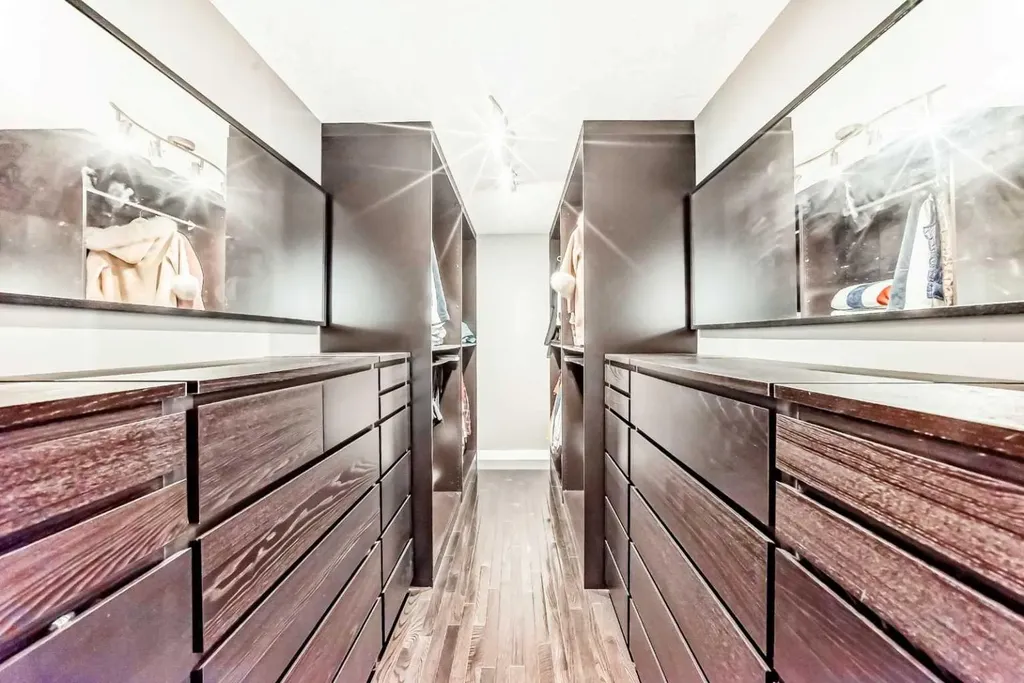 1396 Shawnee Road SW Calgary AB T2Y 2H1