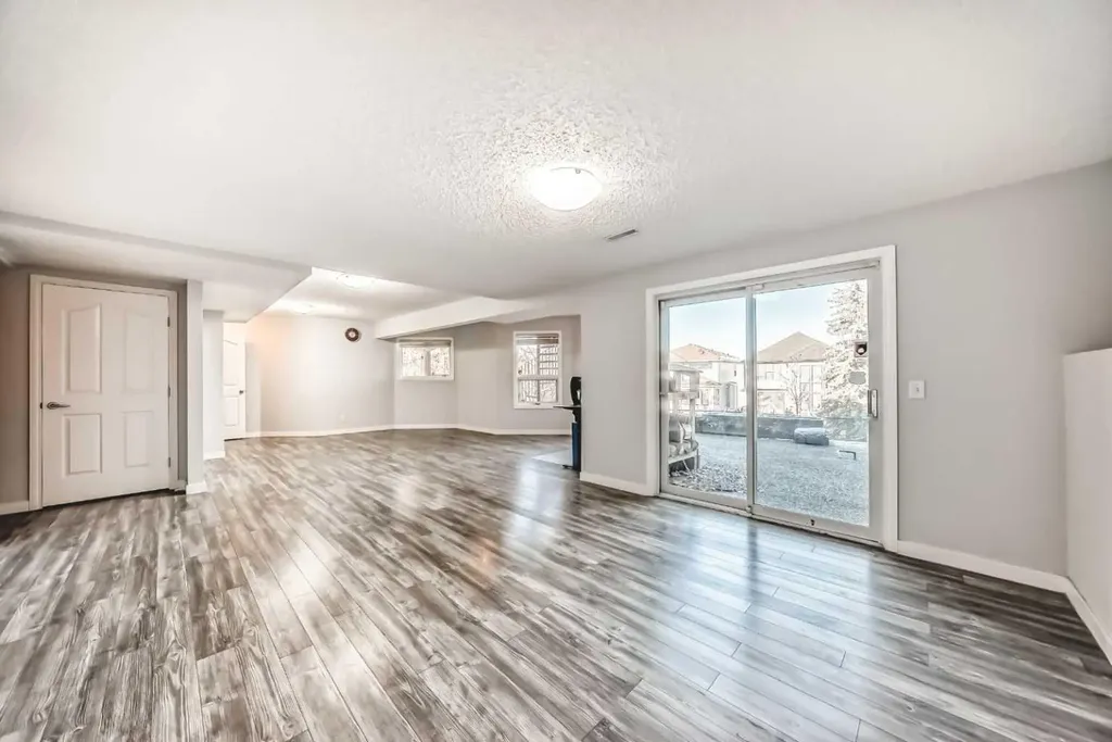 1396 Shawnee Road SW Calgary AB T2Y 2H1