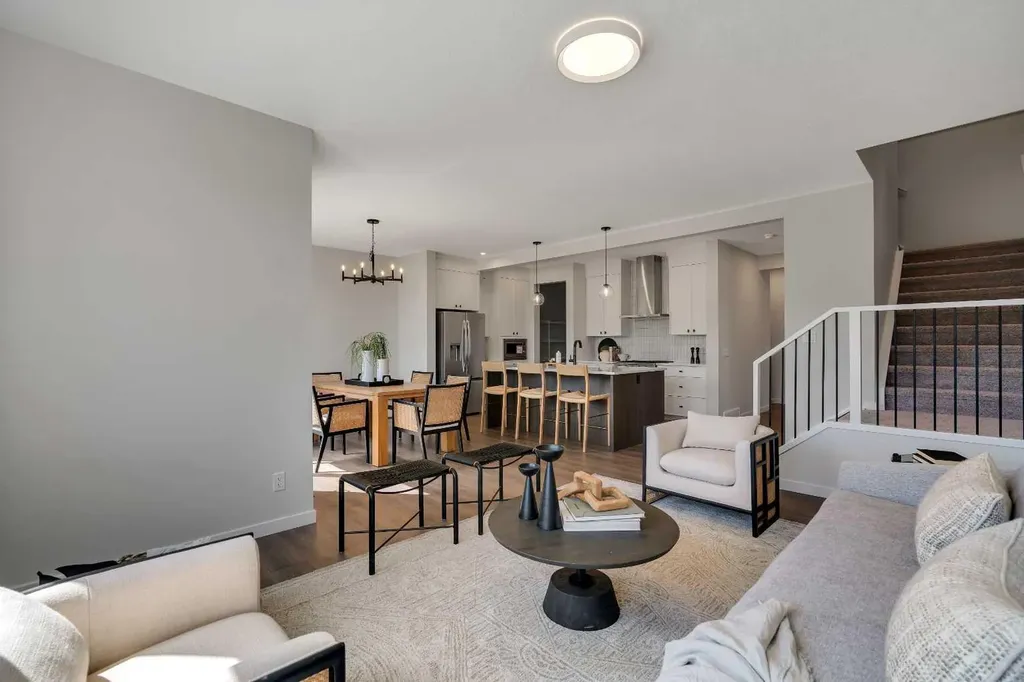 108 Creekview Manor SW Calgary AB T2X 4Y1