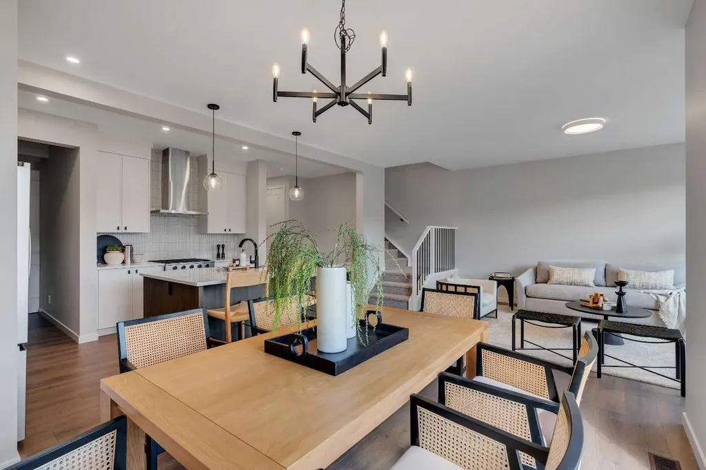 108 Creekview Manor SW Calgary AB T2X 4Y1