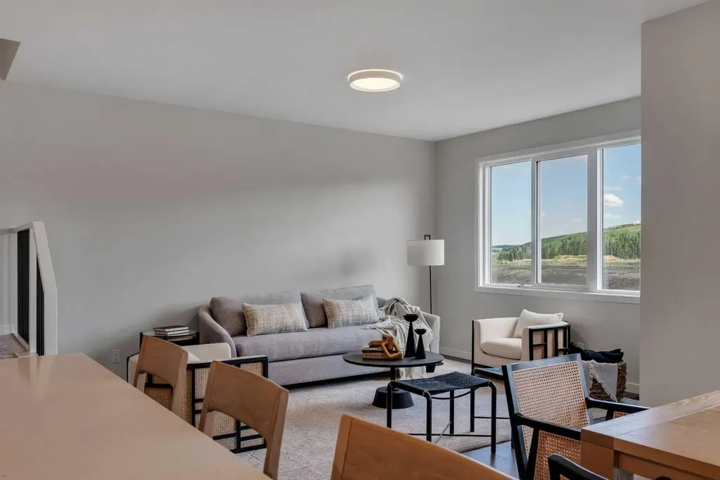 108 Creekview Manor SW Calgary AB T2X 4Y1