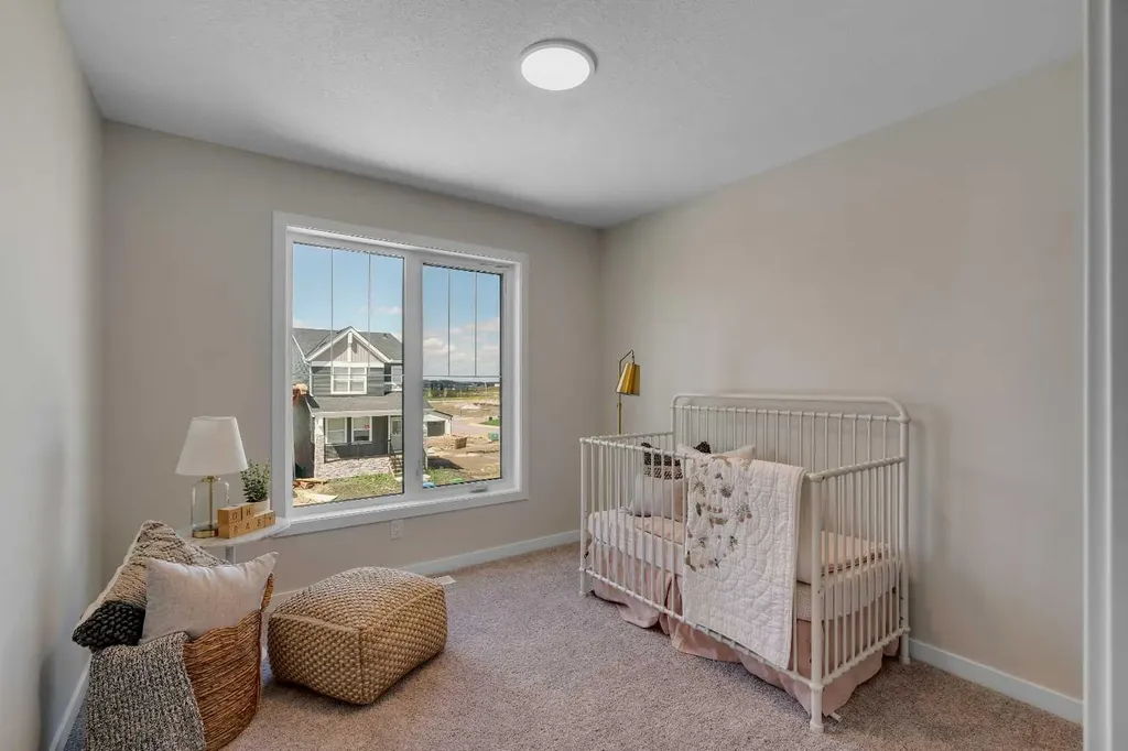 108 Creekview Manor SW Calgary AB T2X 4Y1