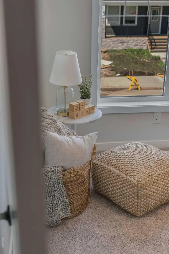 108 Creekview Manor SW Calgary AB T2X 4Y1