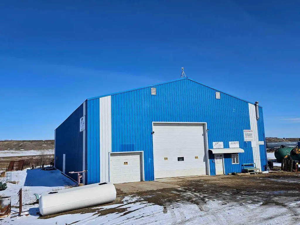 5116 51 Avenue Meeting Creek AB T0B 2Z0