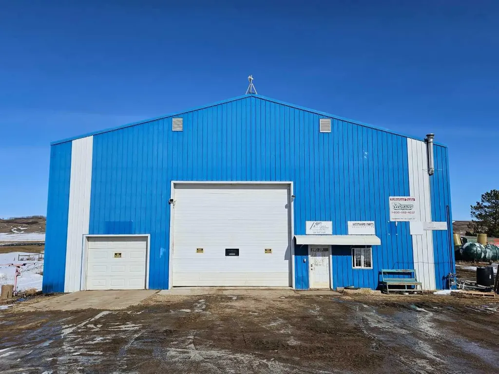 5116 51 Avenue Meeting Creek AB T0B 2Z0