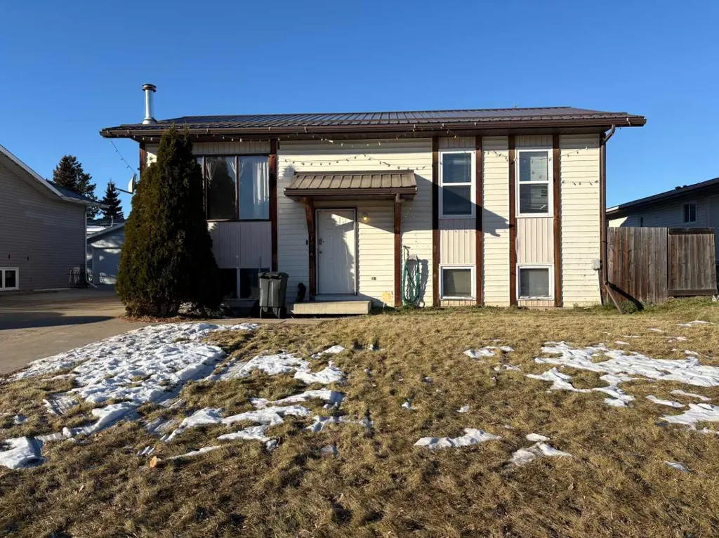 1004 12 Street Slave Lake AB T0G 2A3