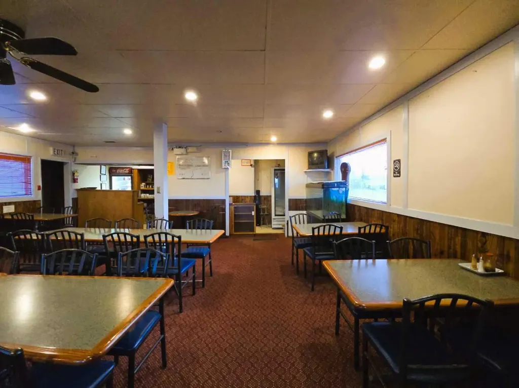102 Railway Avenue E Duchess AB T2E 0Z0