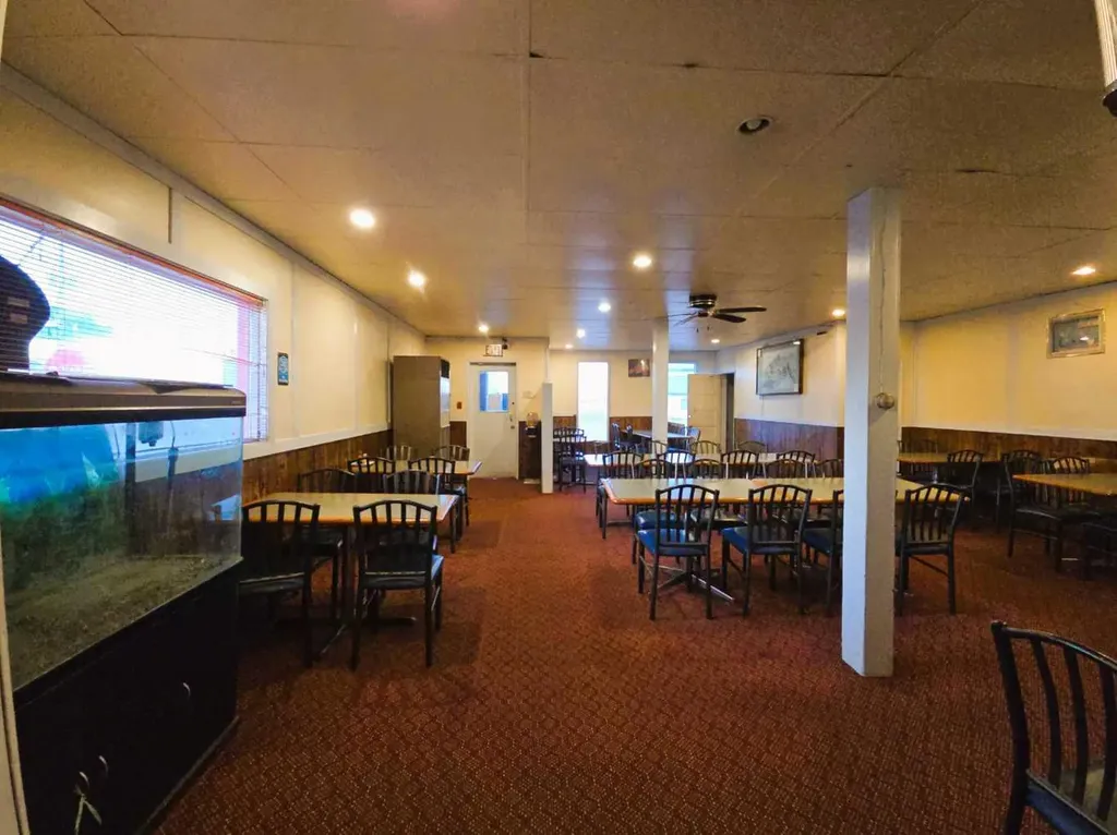 102 Railway Avenue E Duchess AB T2E 0Z0