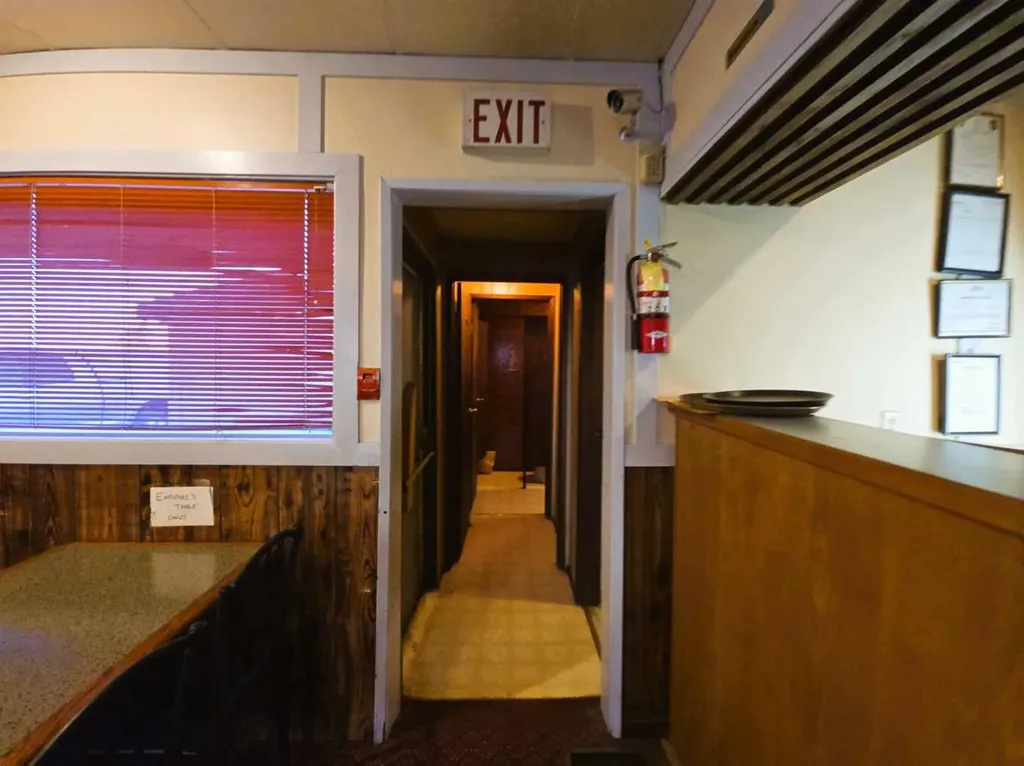 102 Railway Avenue E Duchess AB T2E 0Z0