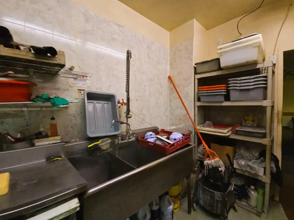 102 Railway Avenue E Duchess AB T2E 0Z0