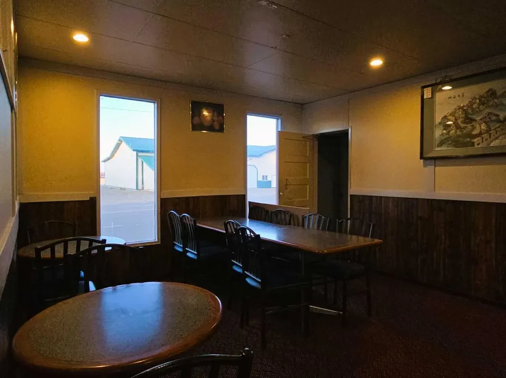 102 Railway Avenue E Duchess AB T2E 0Z0