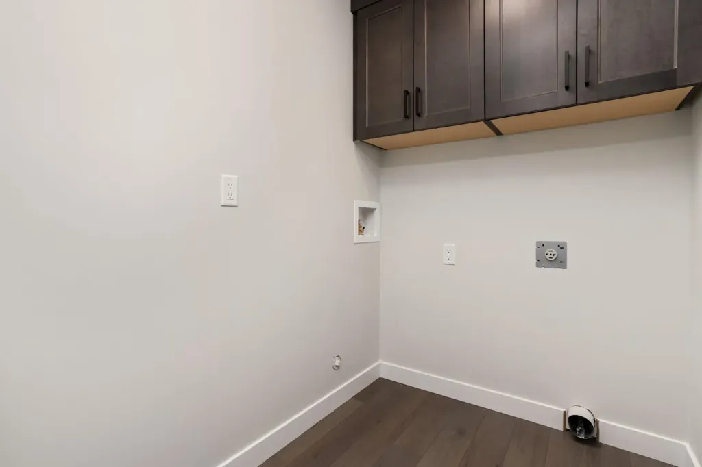 6319 26 Avenue Camrose AB T4V5L8
