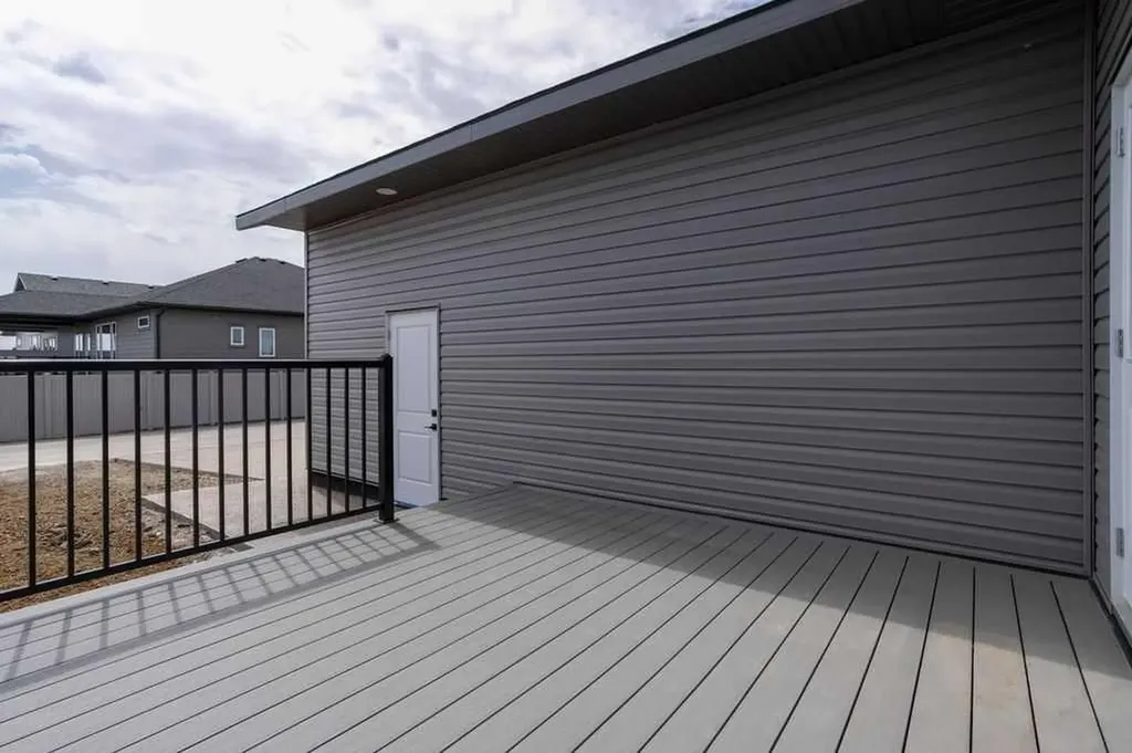 6319 26 Avenue Camrose AB T4V5L8
