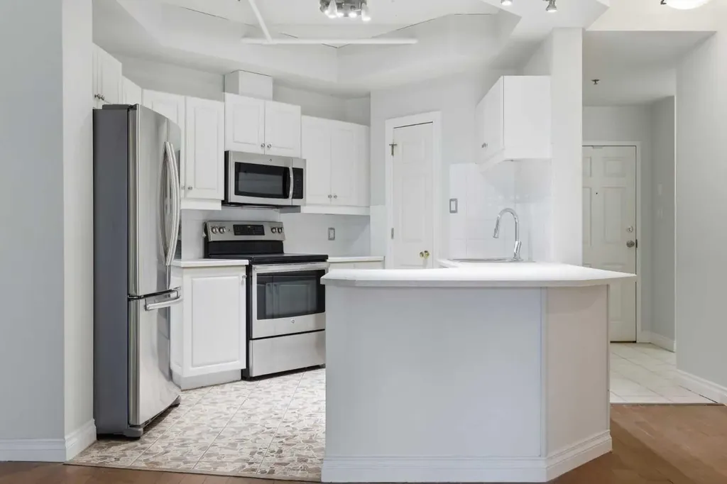 820 15 Avenue SW Calgary AB T2R 0S1