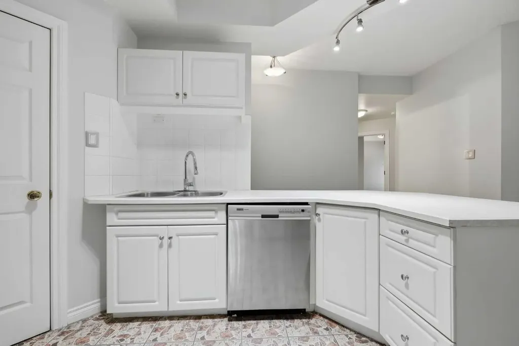 820 15 Avenue SW Calgary AB T2R 0S1