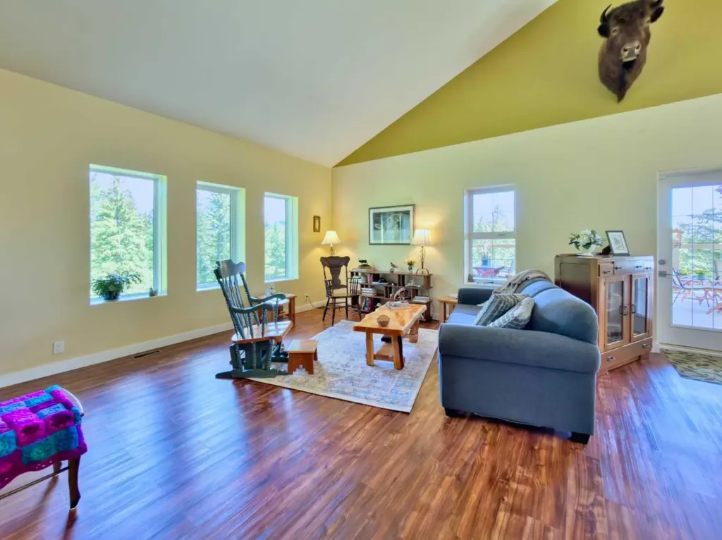 109 Adanac Rise Hillcrest AB T0K 1C0