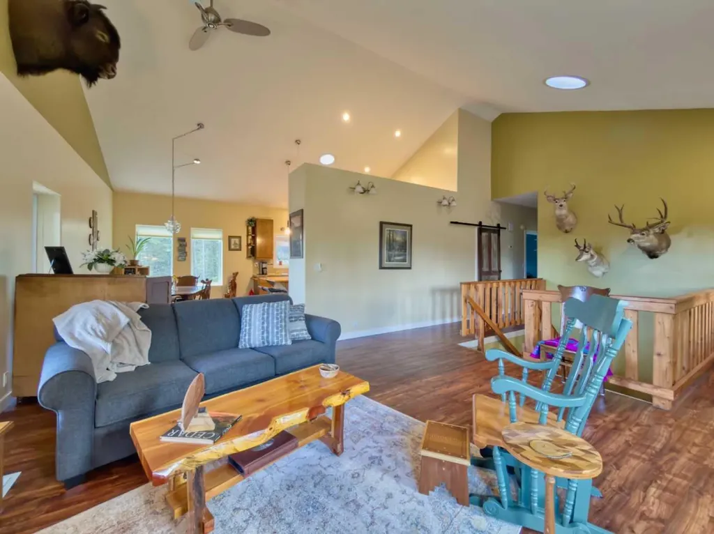 109 Adanac Rise Hillcrest AB T0K 1C0