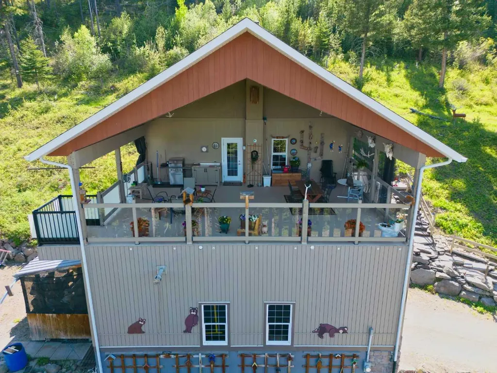 109 Adanac Rise Hillcrest AB T0K 1C0