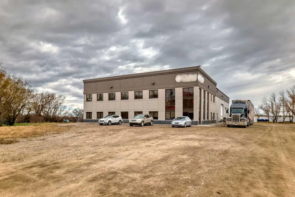 Township Road 240 Rural Wheatland County AB T1P 0R5