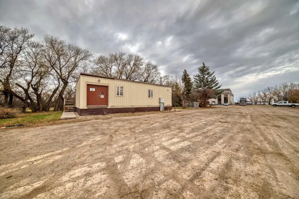 Township Road 240 Rural Wheatland County AB T1P 0R5