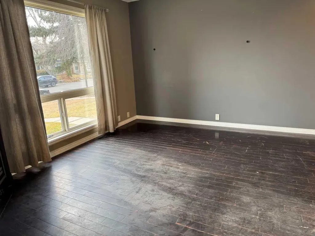 220 Erin Mount Crescent SE Calgary AB T2B 2T2