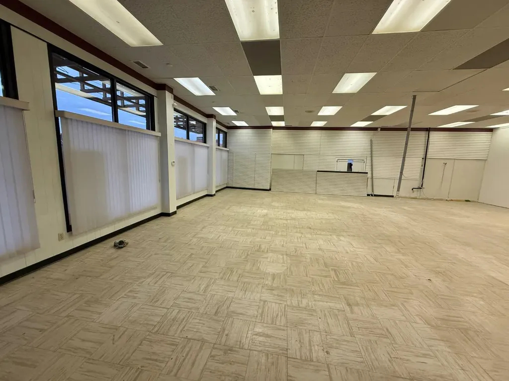 111 Government Road Hinton AB T7V1B7