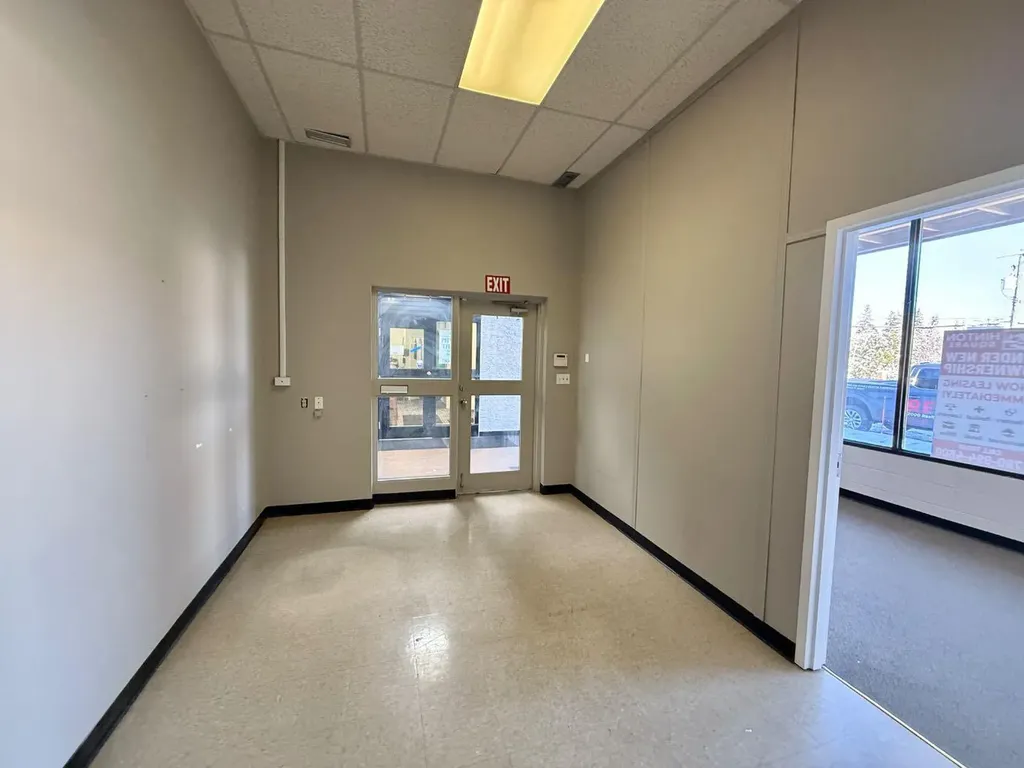 105 Government Road Hinton AB T7V1B7