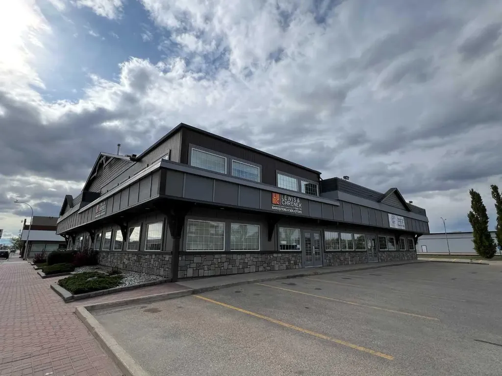9824 97 Avenue Grande Prairie AB T8V 7K2