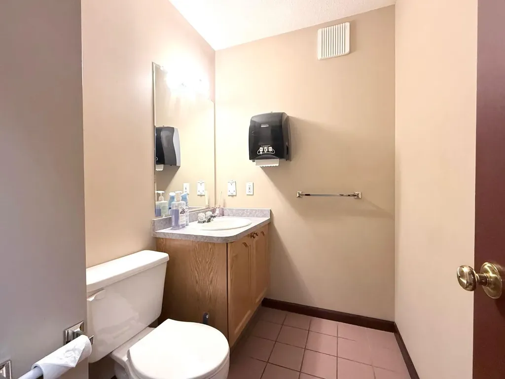 9824 97 Avenue Grande Prairie AB T8V 7K2