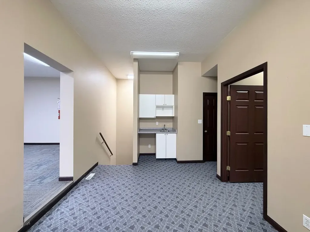 9824 97 Avenue Grande Prairie AB T8V 7K2