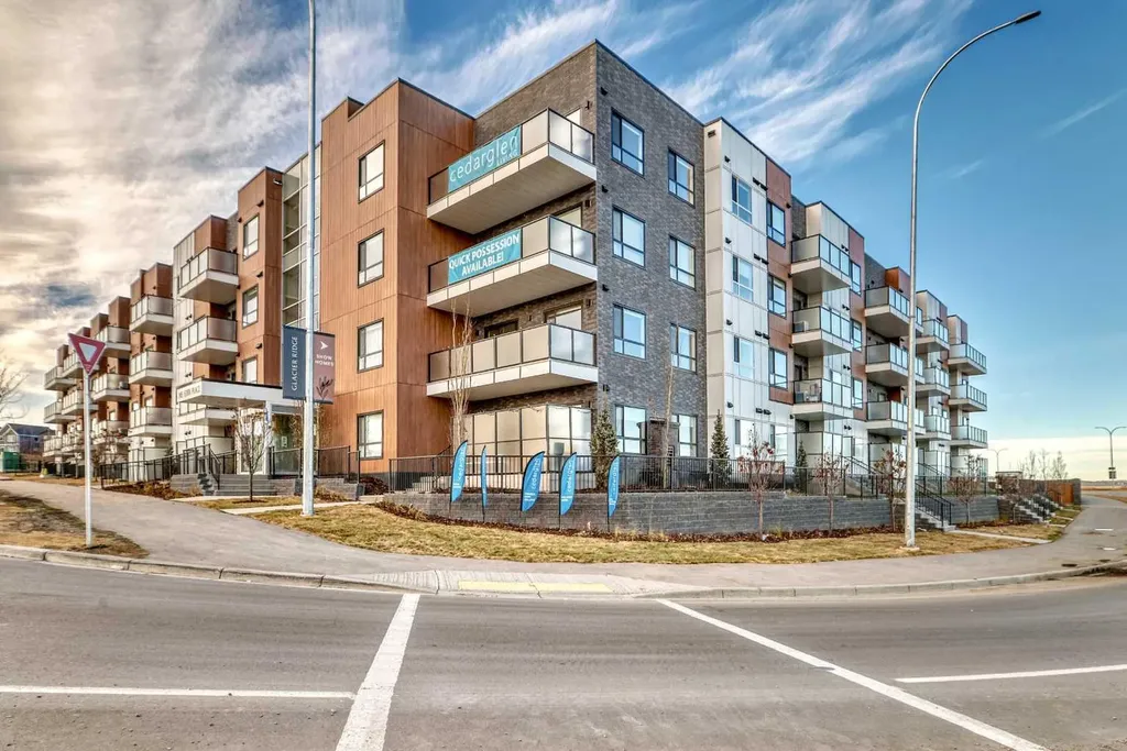 245 Edith Place NW Calgary AB T3R 2M7