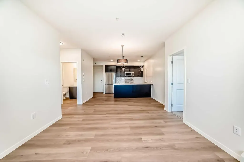 245 Edith Place NW Calgary AB T3R 2M7