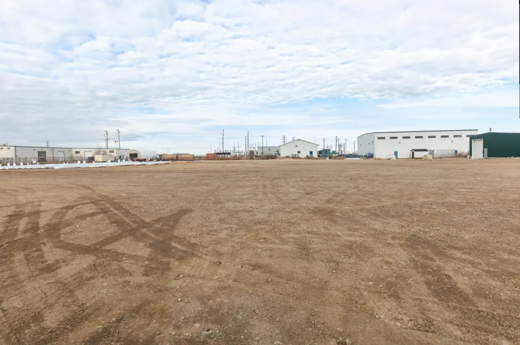 5520 59 Avenue Lloydminster AB T9V 0C7