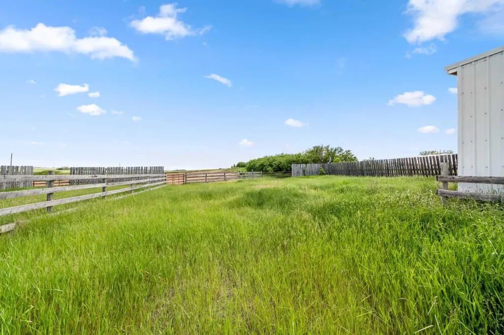 270168 Range Road 283 Rural Rocky View County AB T4A2S9